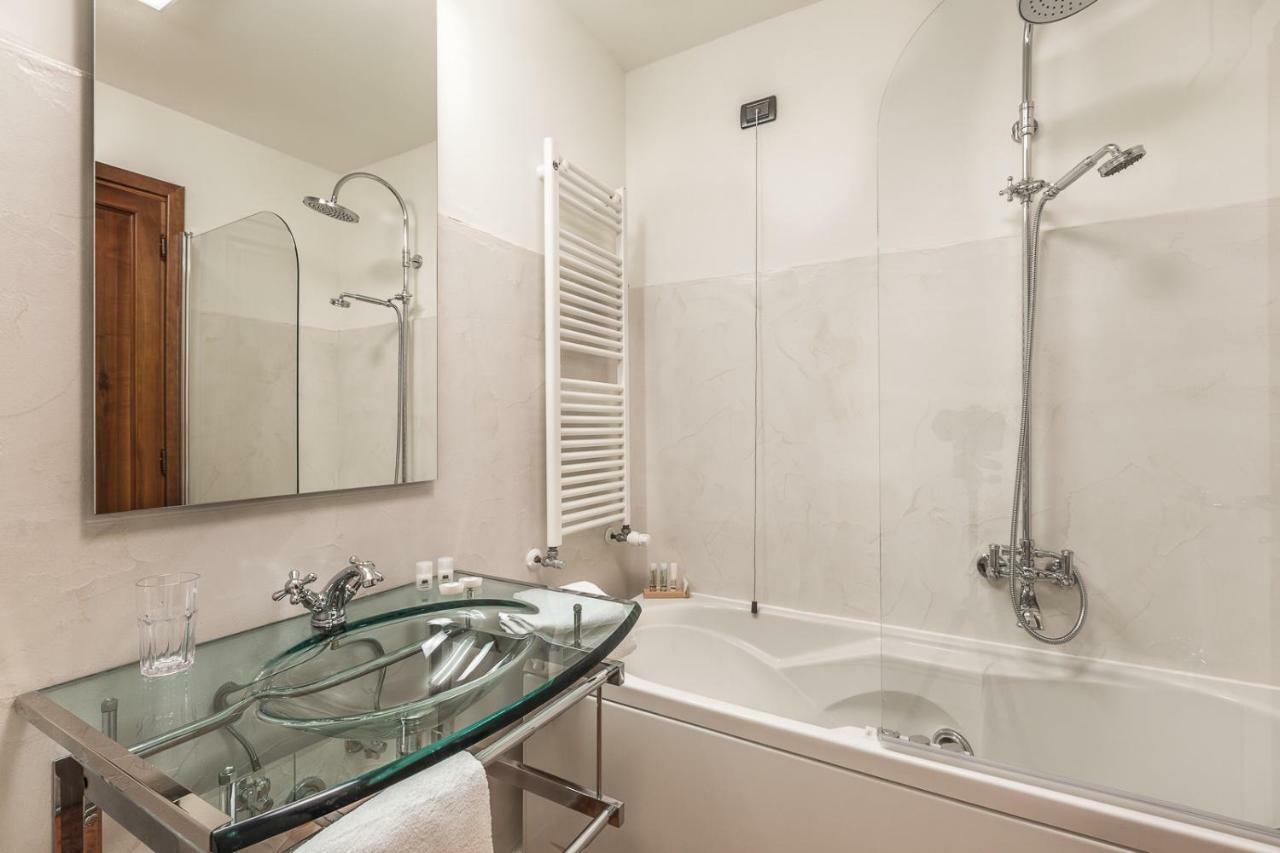 Ca' Del Monastero 1 Collection For 4 Guests With Balcony And Lift Apartamento